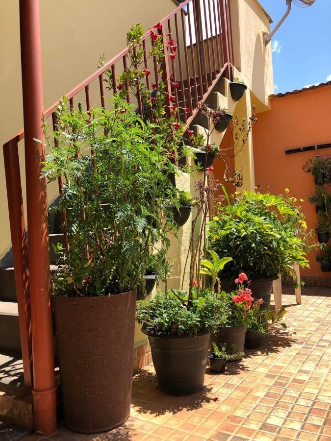 Pousada Recanto Das Flores Aiuruoca Buitenkant foto