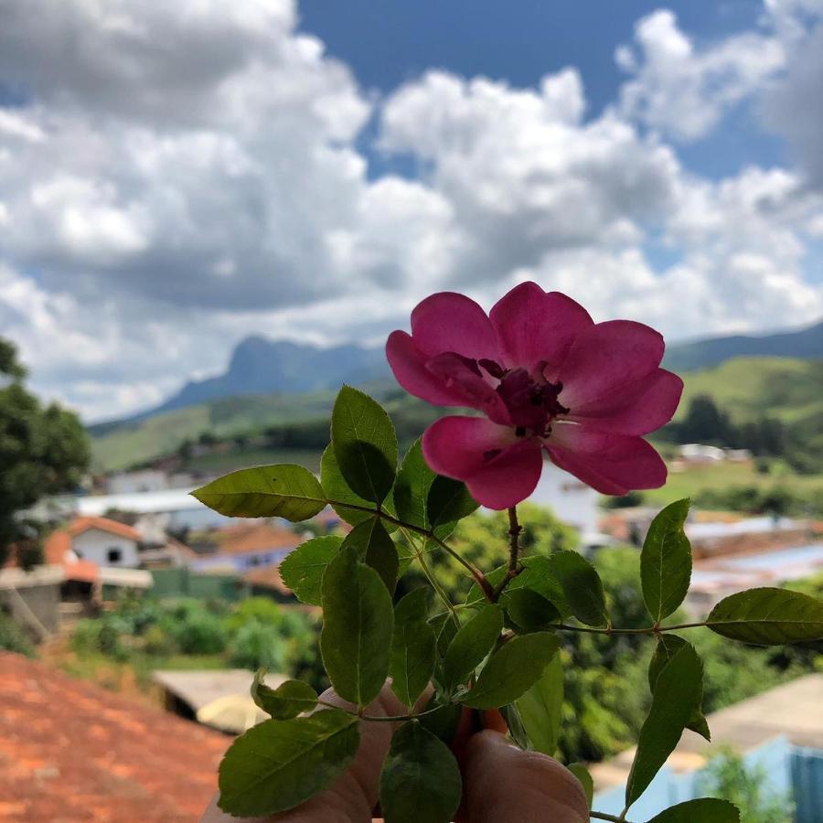Pousada Recanto Das Flores Aiuruoca Buitenkant foto